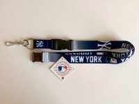 New York Yankees Crossover Lanyard With Safety Latch